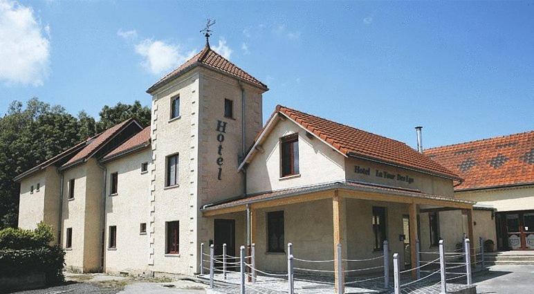 Hotel La Tour Des Lys Maubeuge Exterior foto